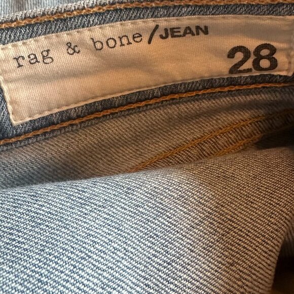Rag & Bone Dre Capri Distressed Jeans Casual Light Wash Marina Size 28 Women's - Picture 12 of 12
